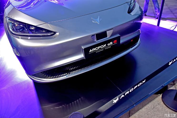 没有华为高阶智能驾驶的ARCFOX极狐阿尔法S值得买吗？