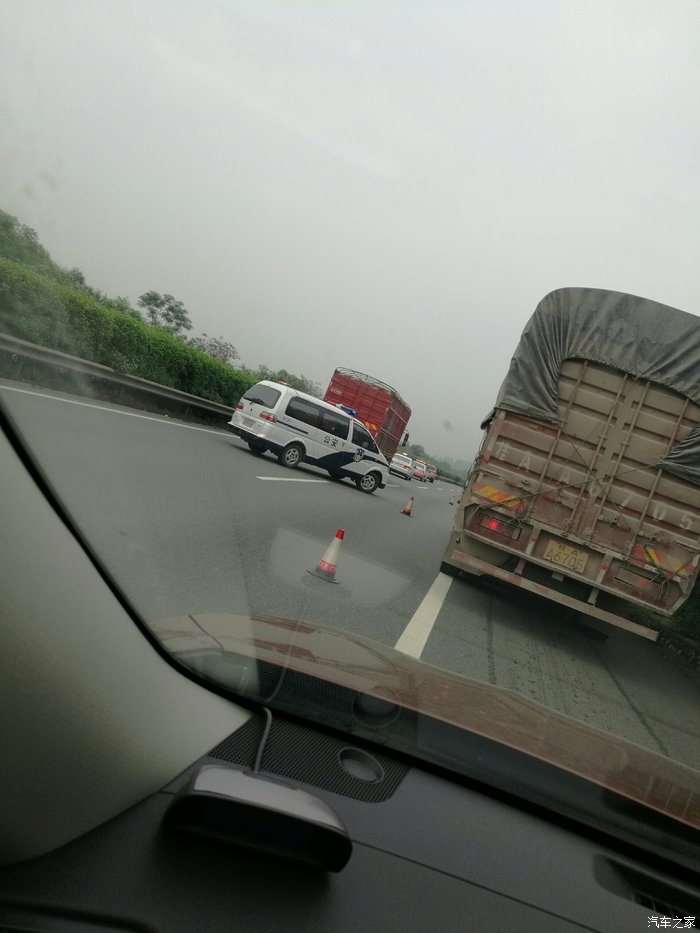 避免扎堆堵车！委员建议：每车按年享受高速固定免费时长