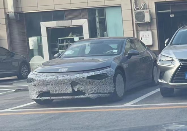 曝小鹏要求经销商保底采购14万辆汽车 为年销目标一半