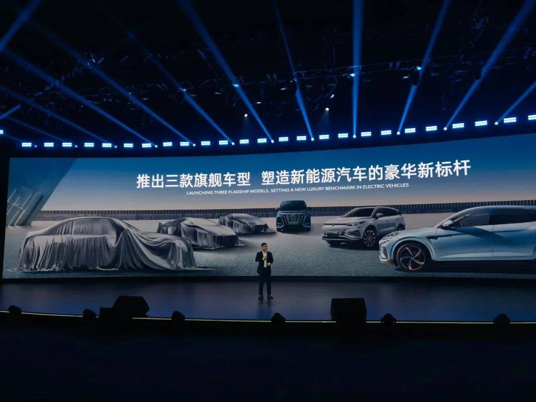 NOA还能怎么卷？丨请回答2024