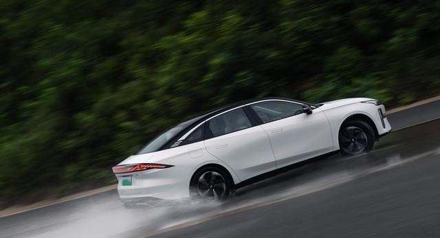 续航2000km！ 吉利将发新一代电混系统