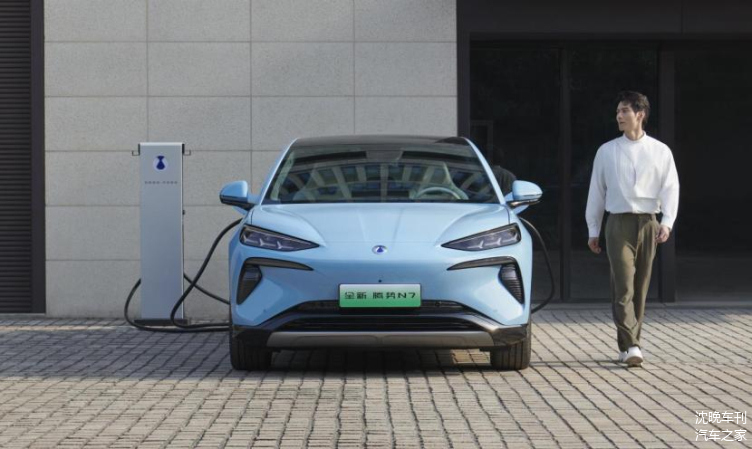 腾势Z9GT内饰提前泄漏 比亚迪:保留几百万违约金追责权利