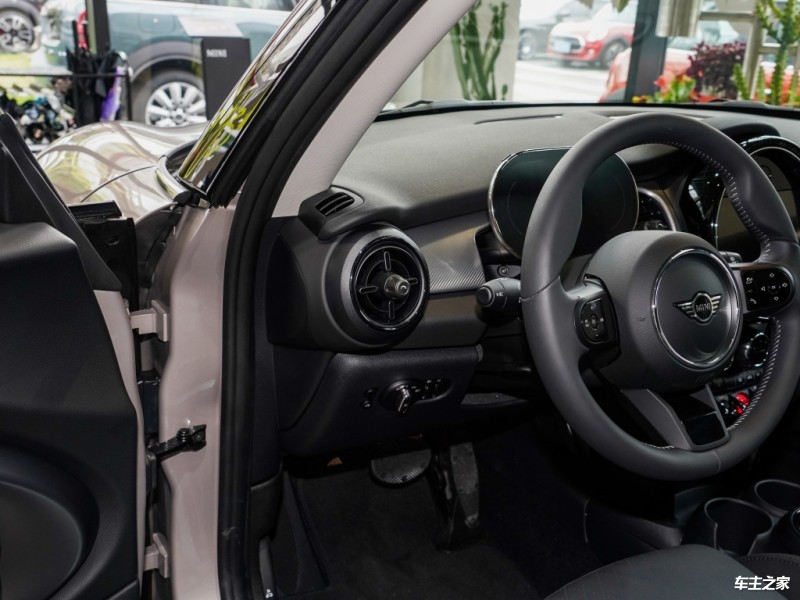 售18.98万起 全新MINI纯电动版上市