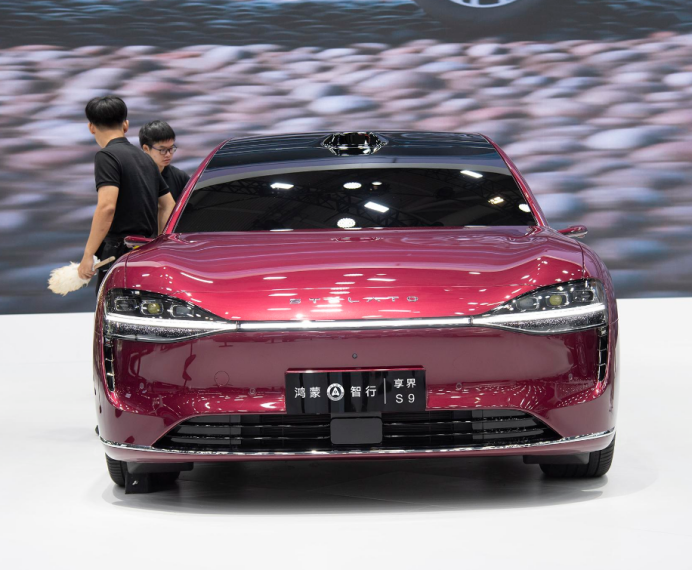 有望8月6日上市 享界S9开启配置选择