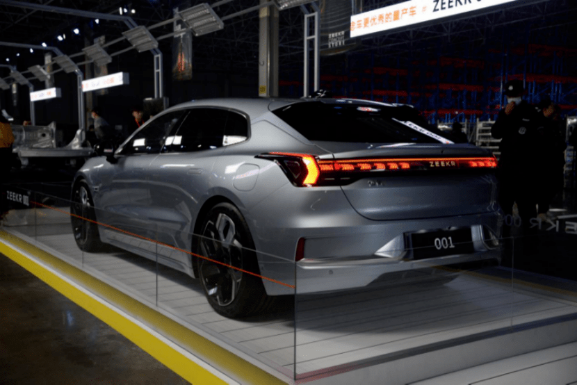 22万公里的极氪001实测满电跑了511公里 博主直呼太牛了