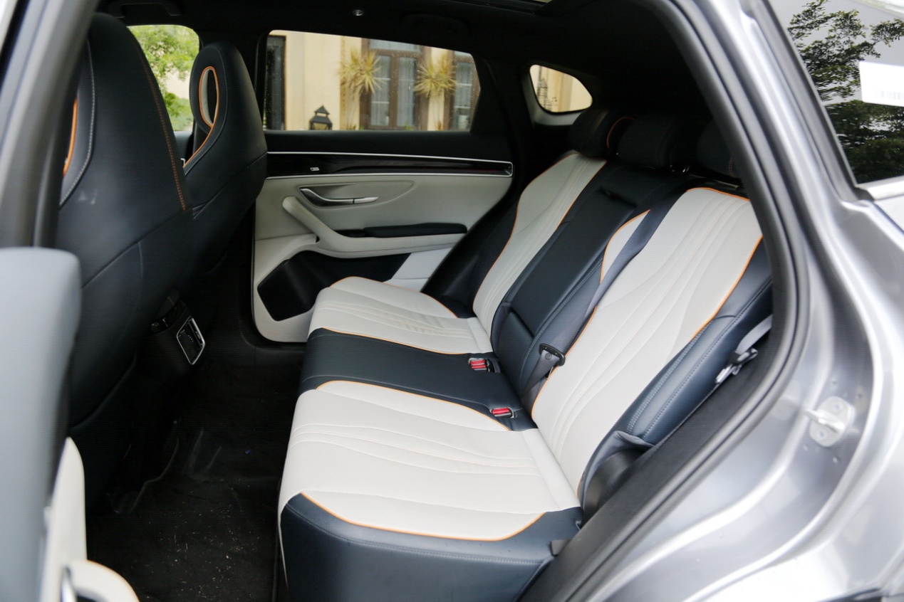 将7月25日上市 宋PLUS DM-i内饰官图