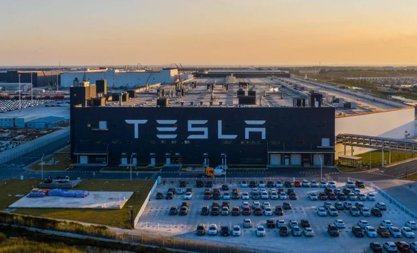 特斯拉发布2024年第二季度财报：营收涨了、收益却大跌