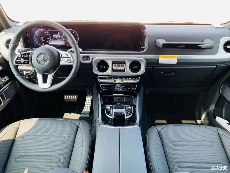 外资首家！奔驰同时获准在京开展L4级城市和高快速路测试