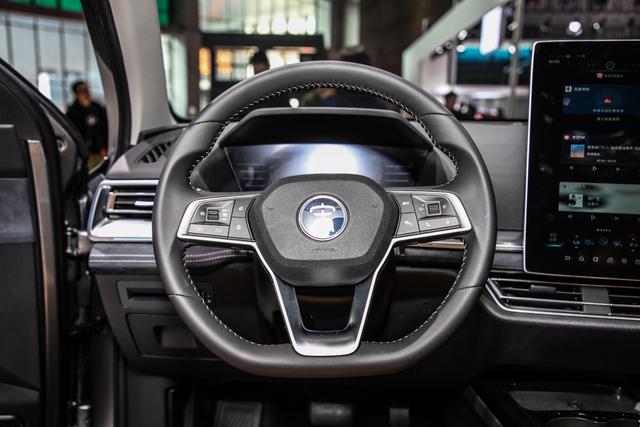 内饰首次曝光 新款比亚迪宋Pro谍照