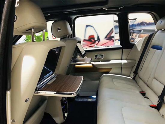 问界M9五座版取消第三排:车内空间超劳斯莱斯库里南